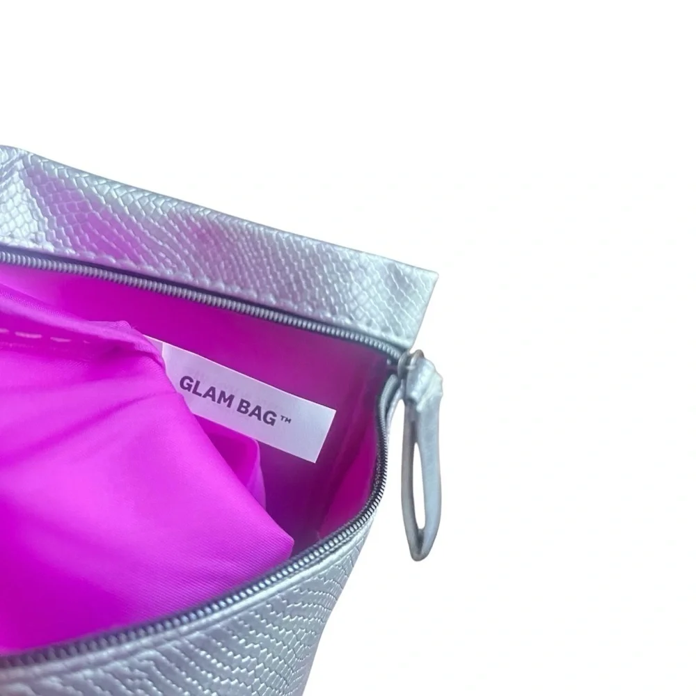 Ipsy cosmetic travel makeup bag pouch silver snake skin pattern zipper logo NWNT